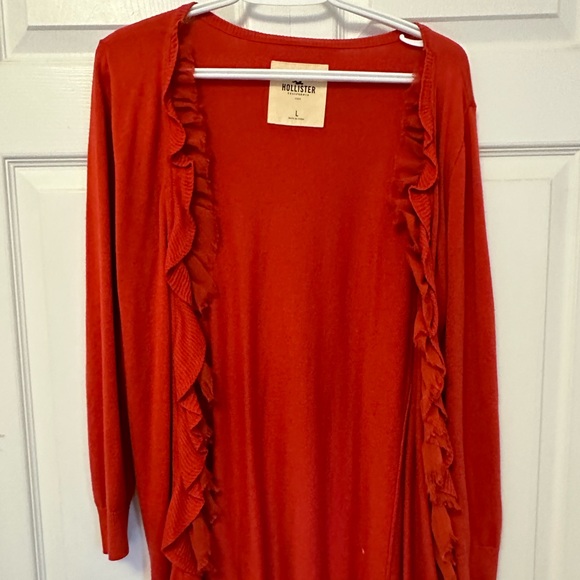 RED HOLLISTER RUFFLE SWEATER ❤️ - Picture 2 of 3